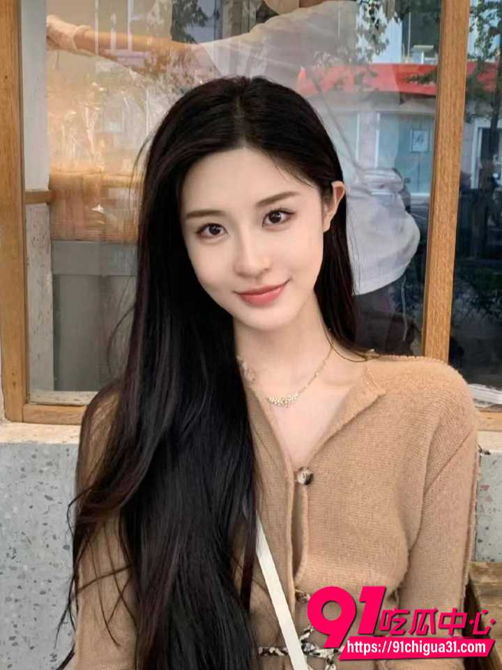 济南女大灰丝妹子被抱起来猛操2
