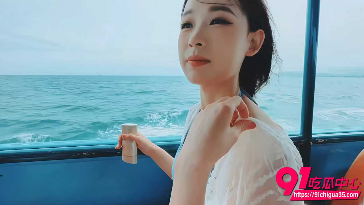 国产AN艾鲤海滩大胆露出3