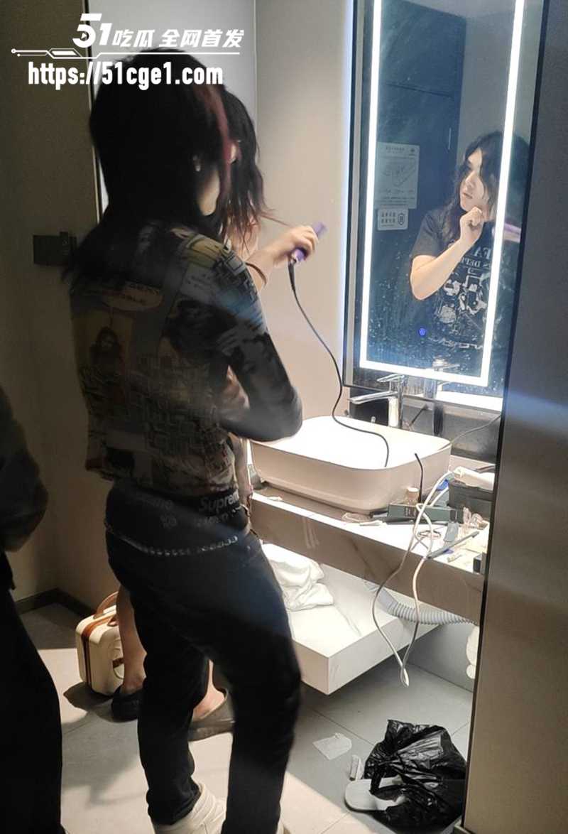 刚成年女孩机械碟被轮奸 8 拷贝 刚成年女孩机械碟被轮奸 8 拷贝
