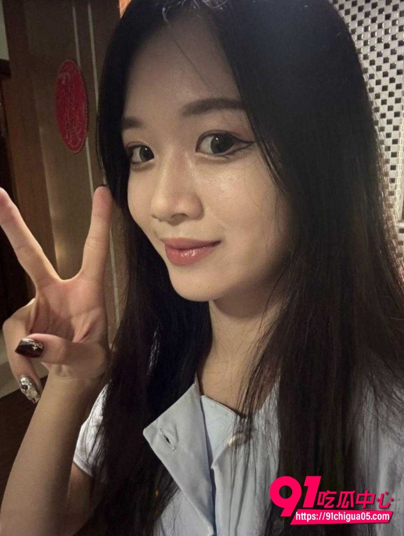 湖南师范大学嫩妹 程鱼菲  异地恋自慰娇喘诱惑男友1