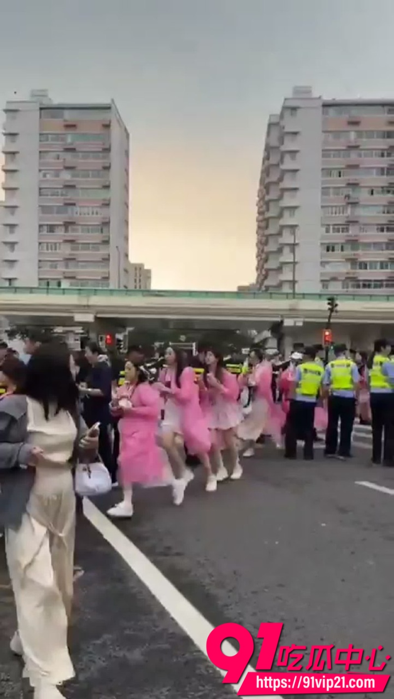 伪娘风波原图 7 伪娘风波原图 7