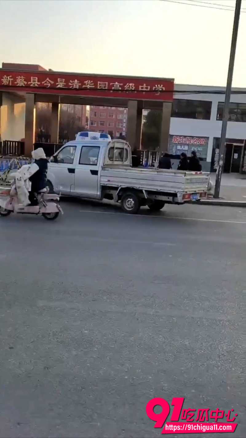 河南新蔡县清华园高级中学3