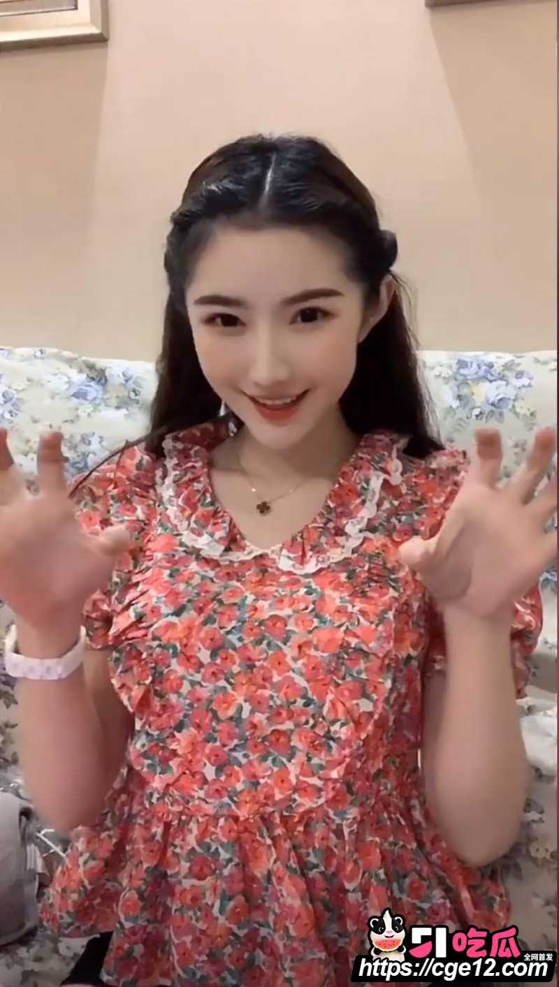 抖音网红是你的格格大闹机场05