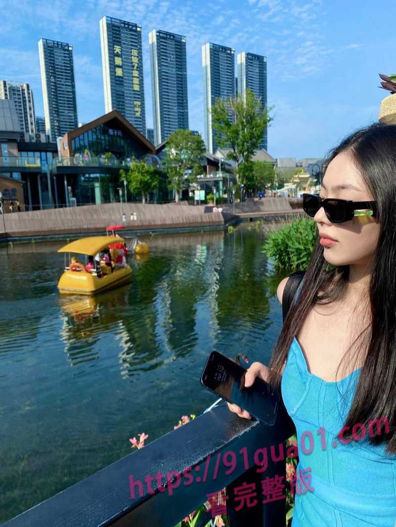 甜美小妹反差爆发！口交技法 表情诱惑全程高能 配图2