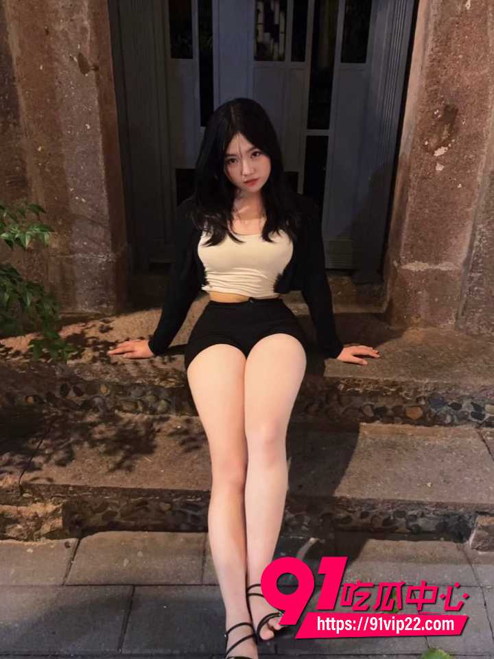 赵敏与男友的双人淫乱生活 3 赵敏与男友的双人淫乱生活 3