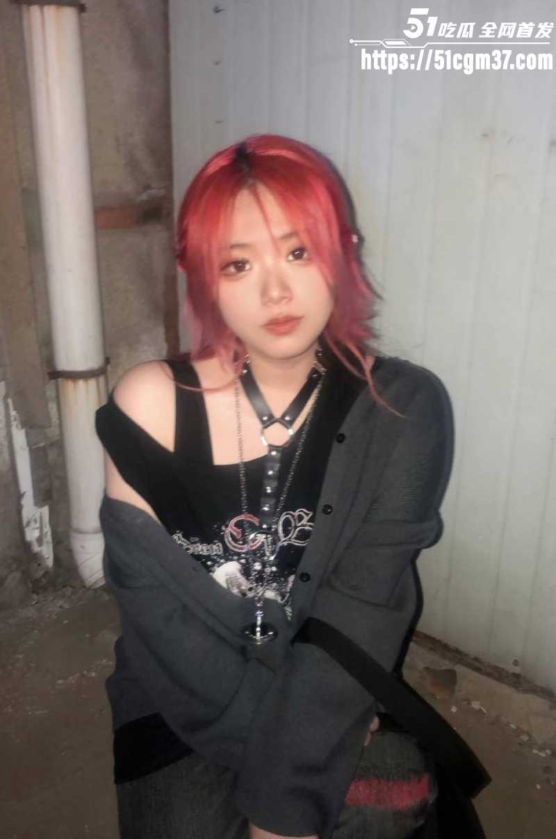 网红情侣 冰冻大狗 声讨男友聊骚多名女孩 3 网红情侣 冰冻大狗 声讨男友聊骚多名女孩 3