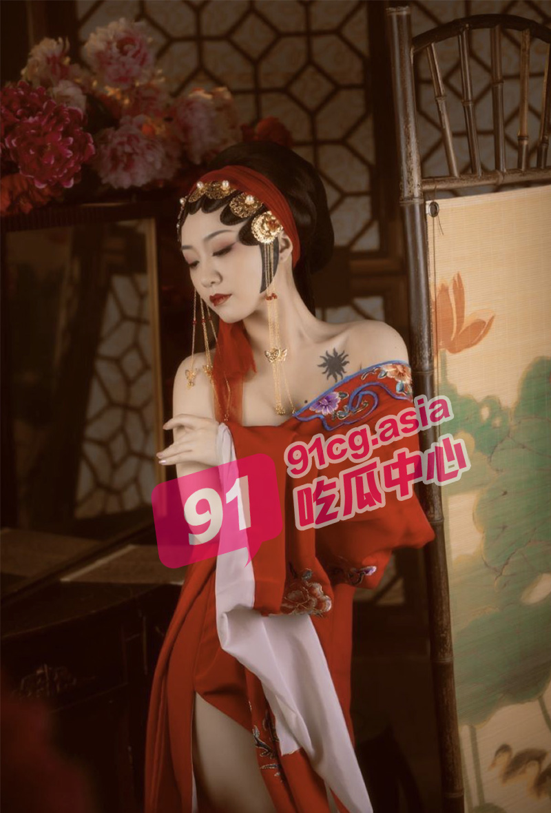 【最美花旦】麻豆约拍花旦女角 用免费拍摄顺利拿下“你在舞台上也是这么骚吗”