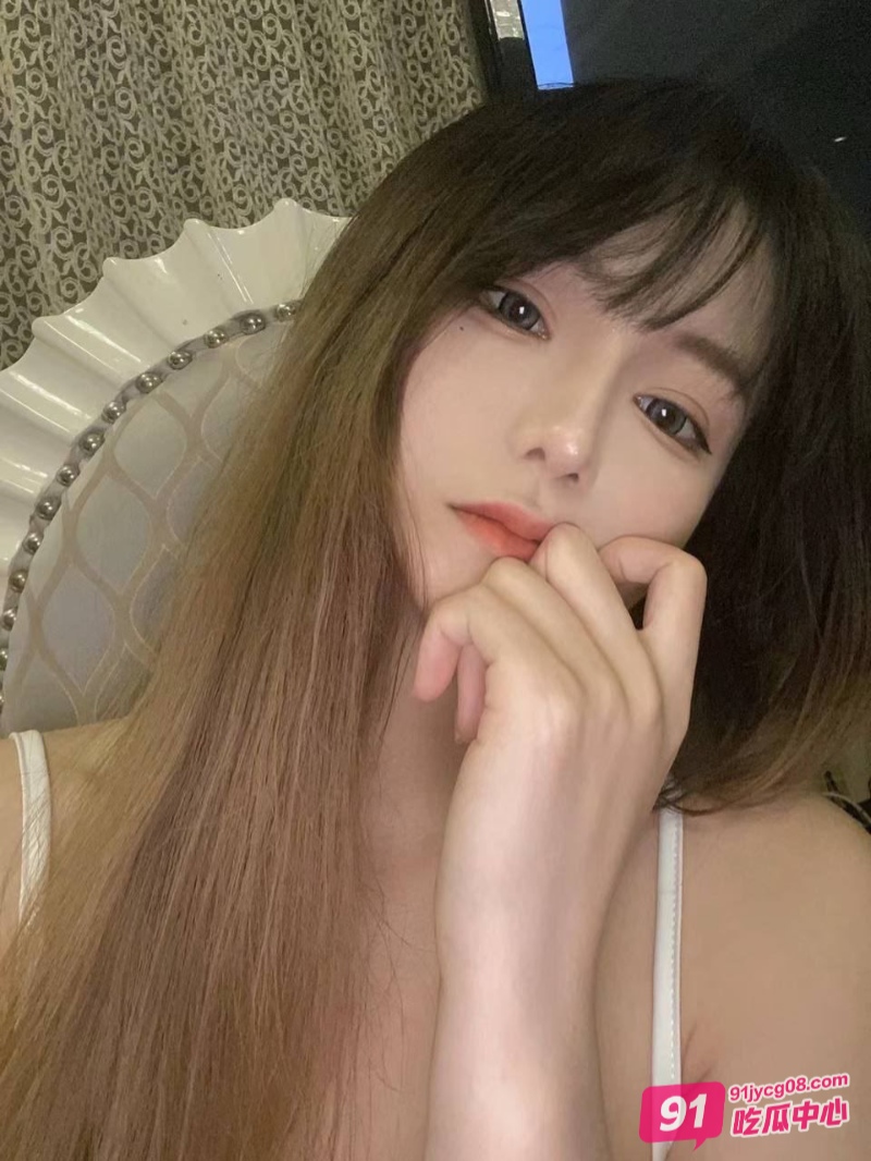 潮汕网红陈幸子 偷吃闺蜜男友“我和你女友谁更骚？” 配图