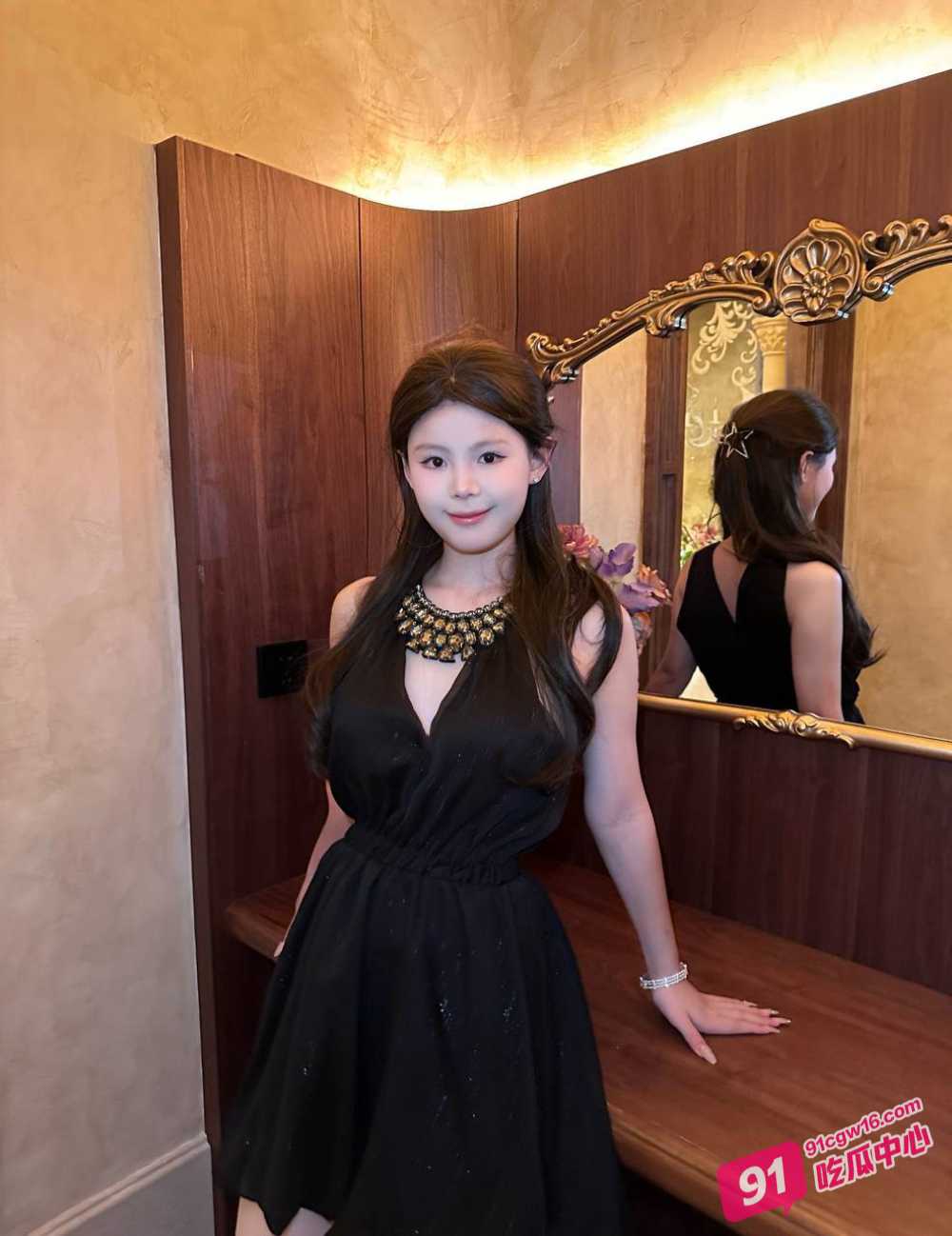 05年极品嫩妹孔伊伊被推特大神圈养sm调教视频曝光！口爆内射毒龙样样精通！ 配图2