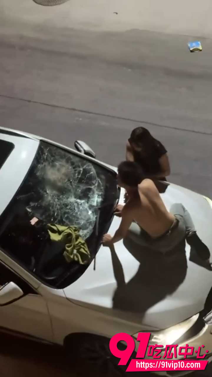 广东女子出轨宝马男5