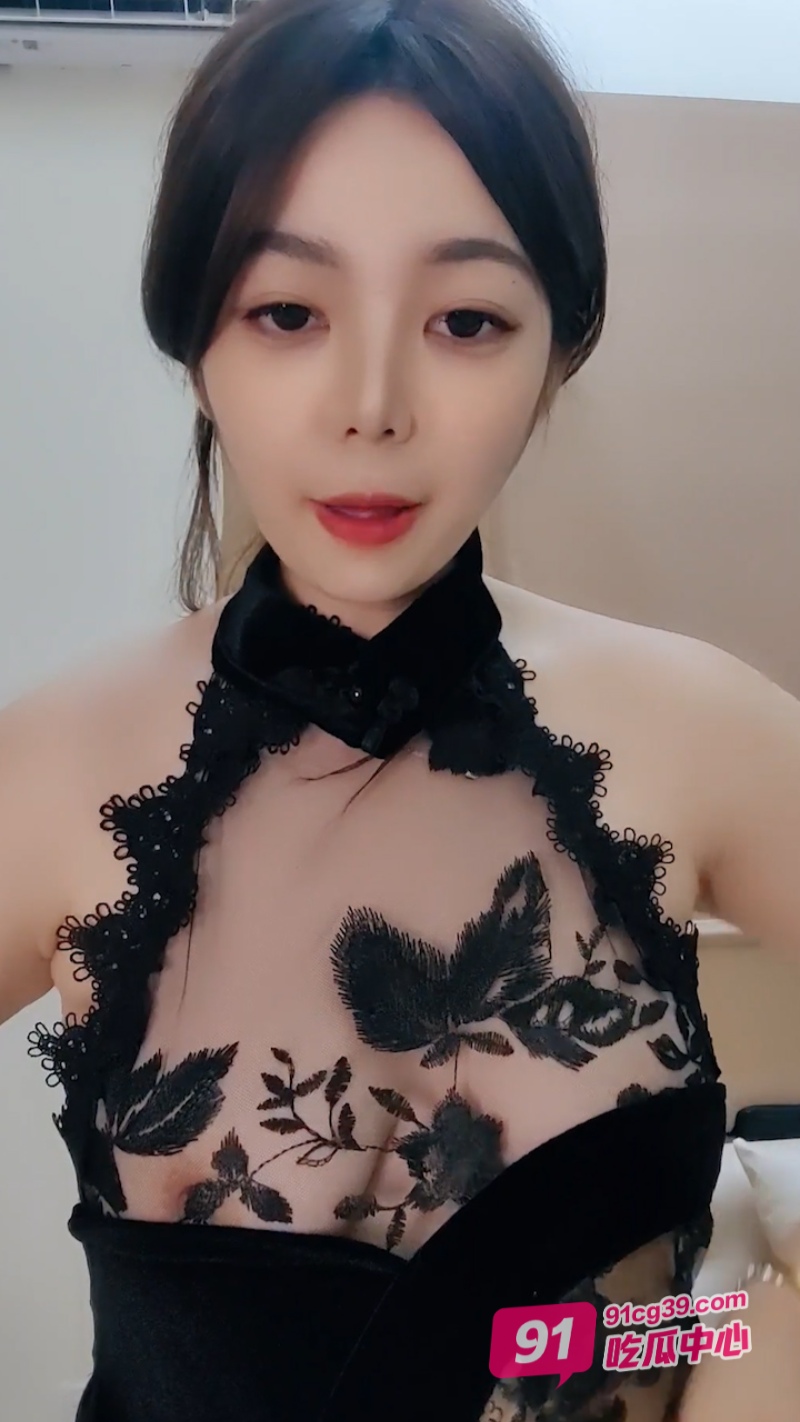 才艺主播抖音情趣制服裸舞 一丝不挂的样子太美了！ 配图4