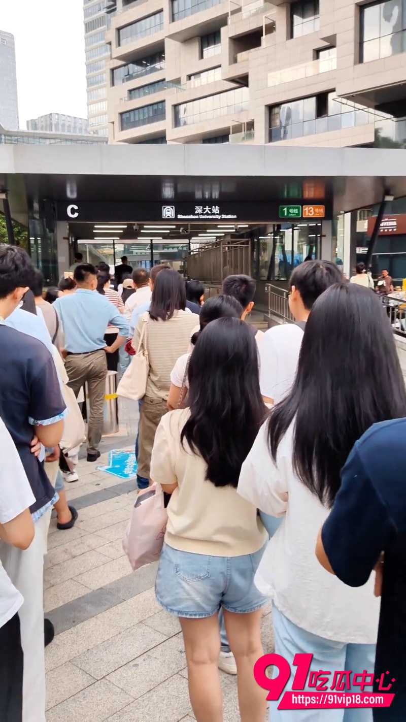 深圳地铁安检 3