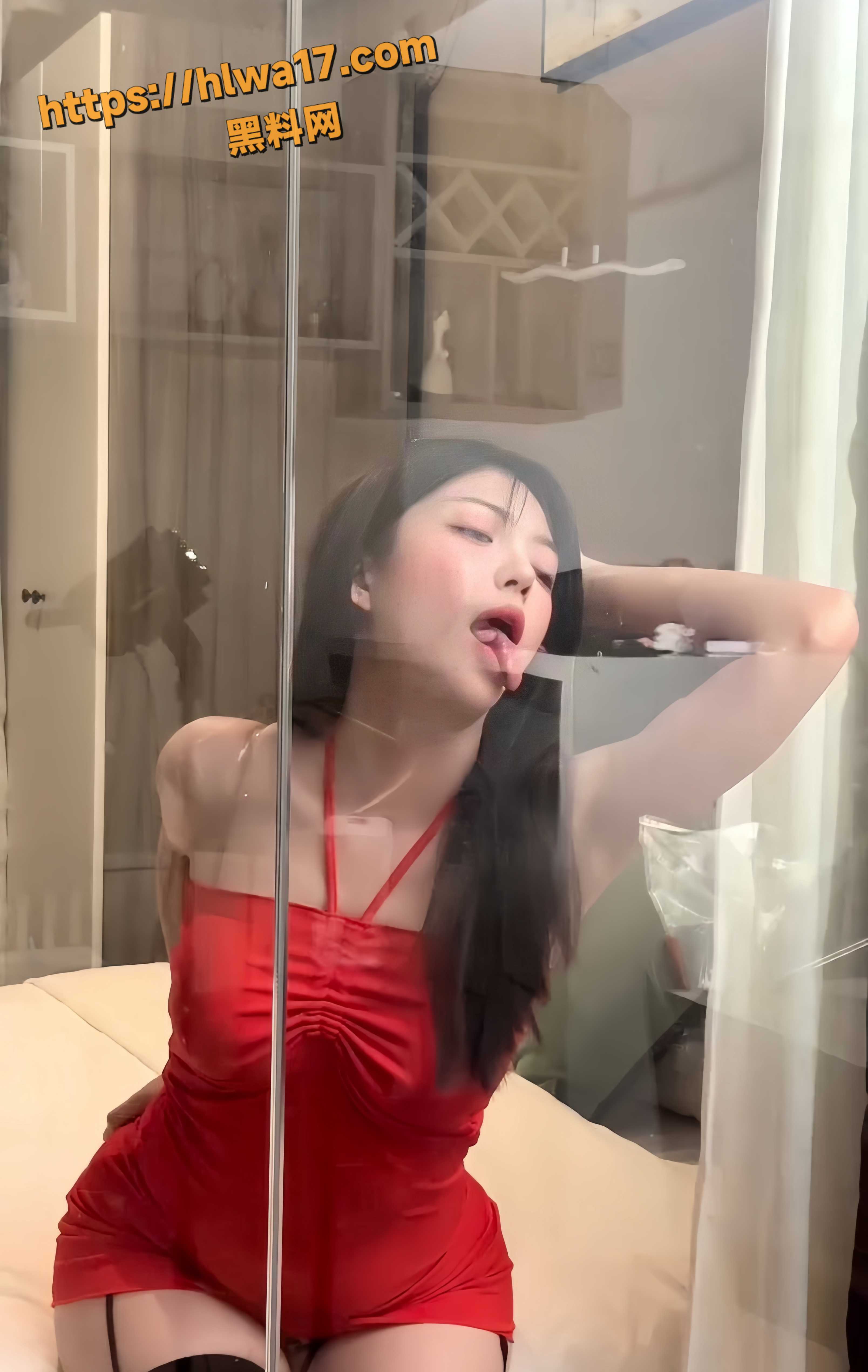 高颜值御姐 tinaislove 露脸淫妻黑丝诱惑 被炮友各种姿势猛干到高潮喷汁！