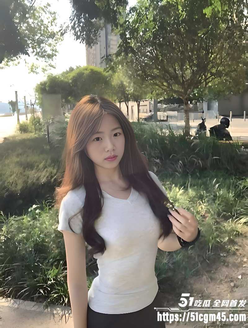女大学生 2
