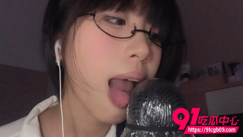 超反差眼镜少女 小0觉觉猪6