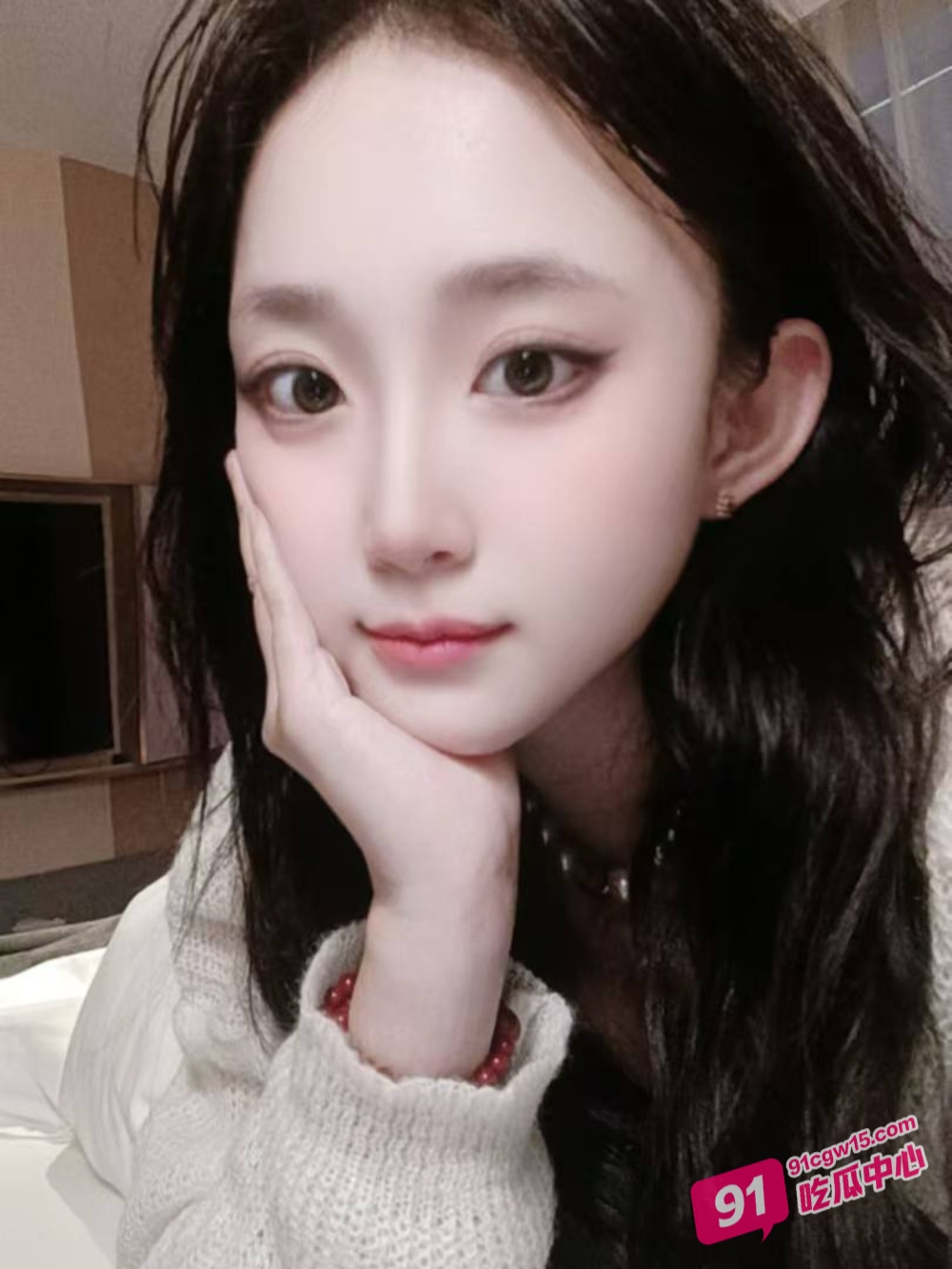 推特大神开发女学生 诱骗女学生从单挑到多P 姑娘你要学的姿势还有很多