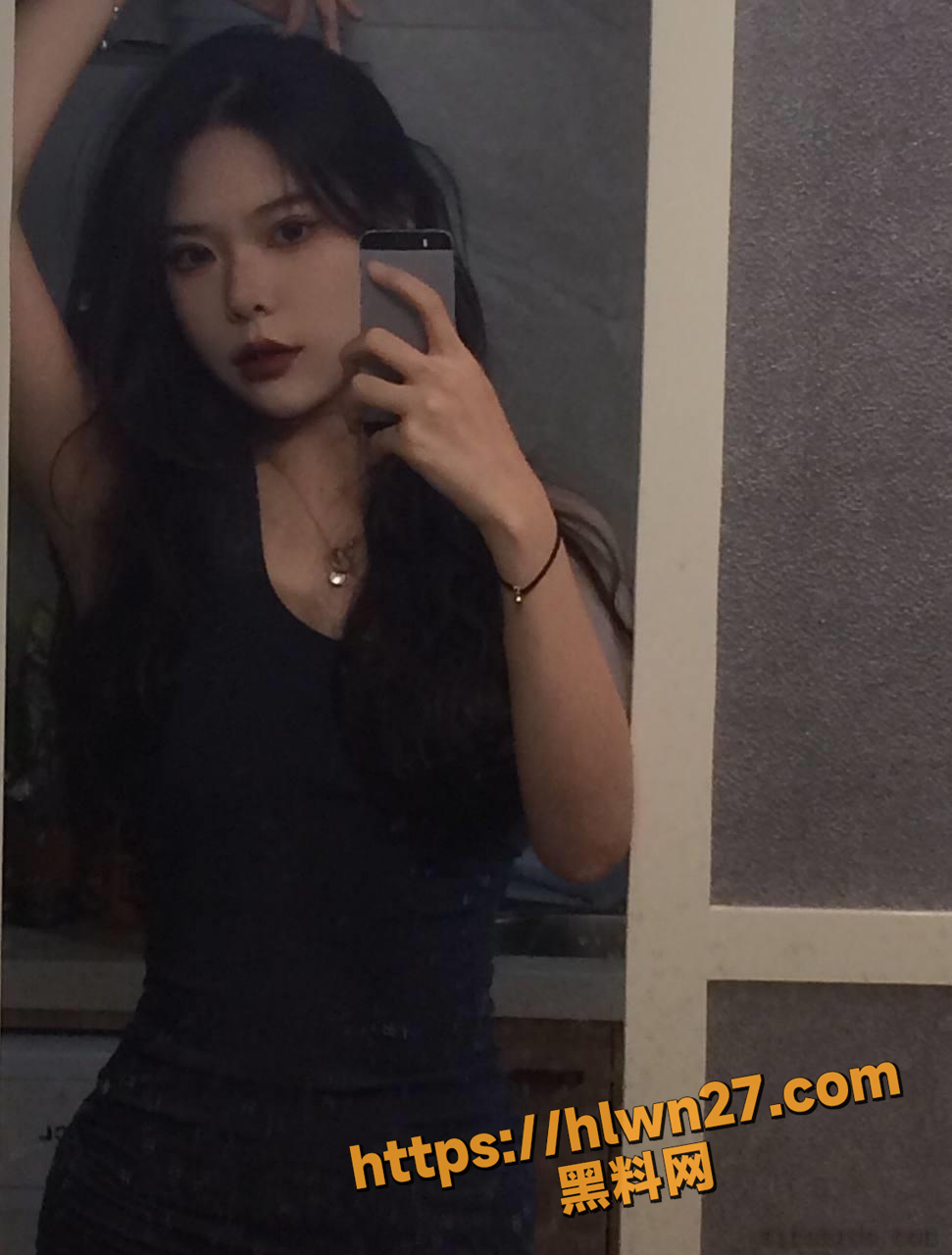 又遇套路面试 假HR网络招聘模特 忽悠美女脱光衣服自慰 这样的智商就不要祸害别人了