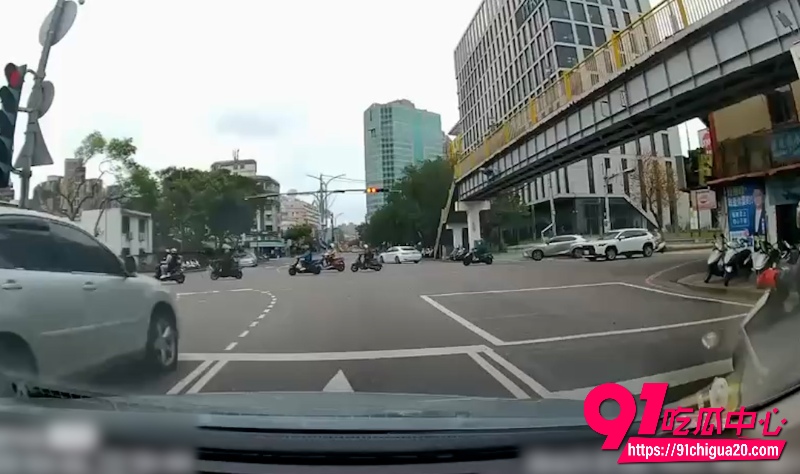 台湾新竹撞车1 台湾新竹撞车1