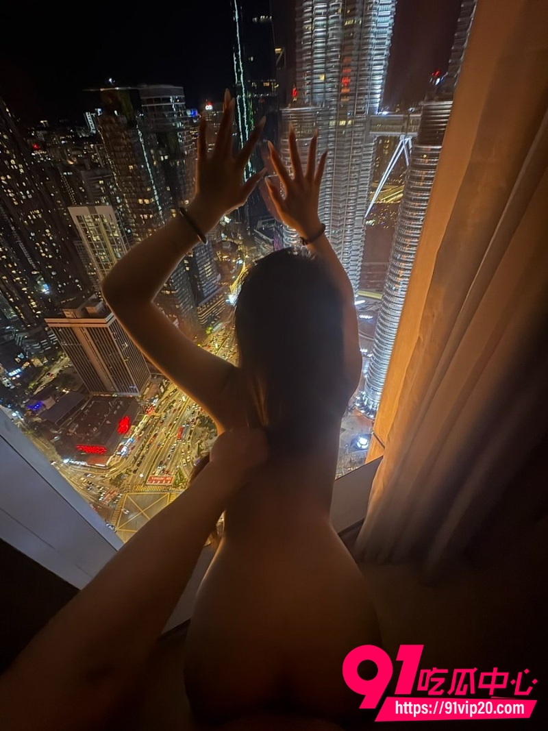 最新万人求素人调教2 最新万人求素人调教2