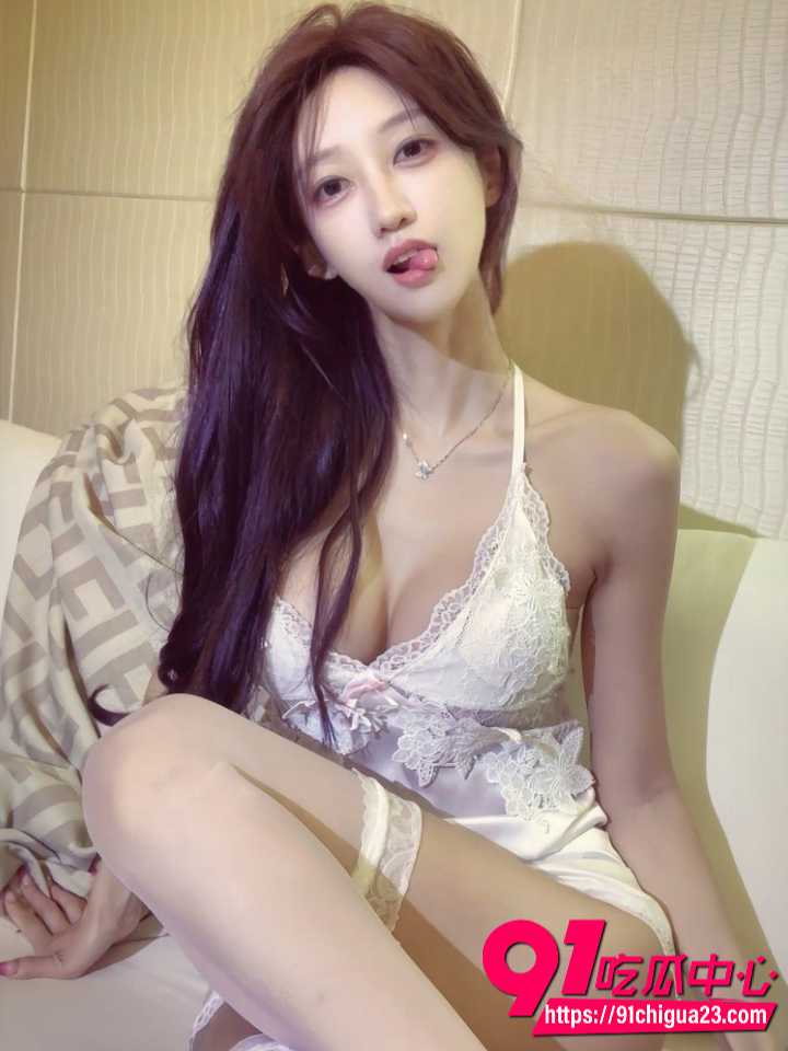 甜心布灵主播萧倩私下1V19 甜心布灵主播萧倩私下1V19