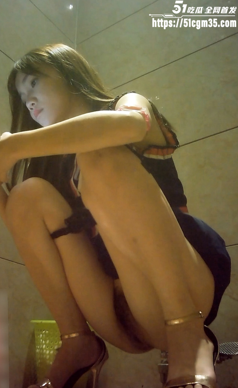 女厕偷拍1