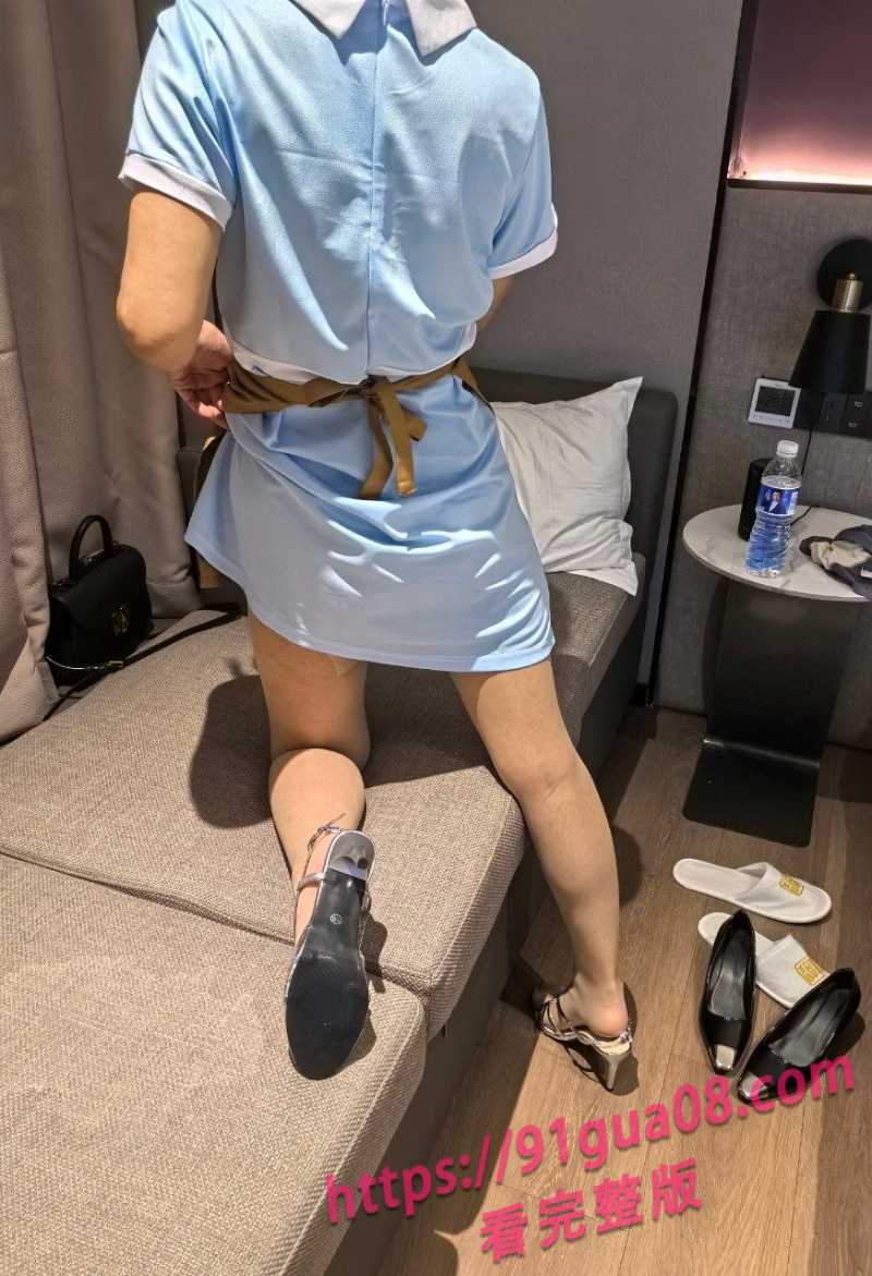 黑丝足控视频2.jpg