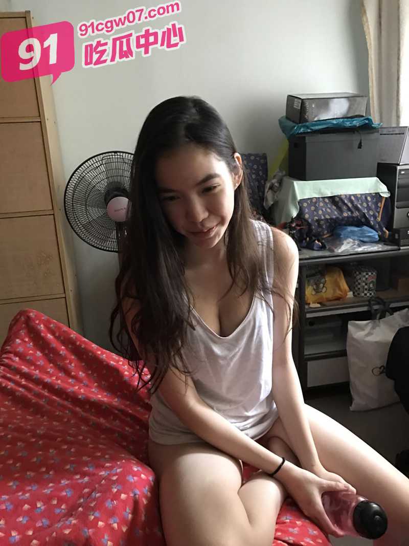 越南清纯模特在出租屋无套输出 性感合集包你撸三天三夜！