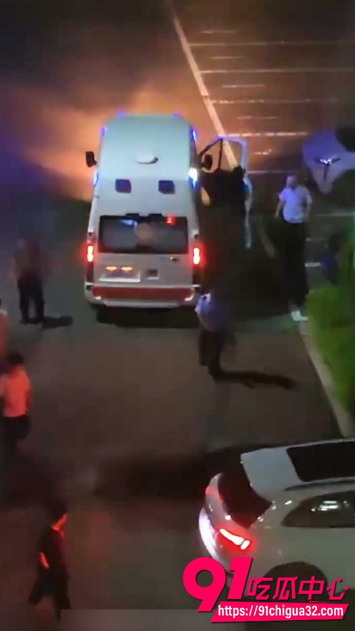 梅州职院18岁女生厕所生双胞胎4