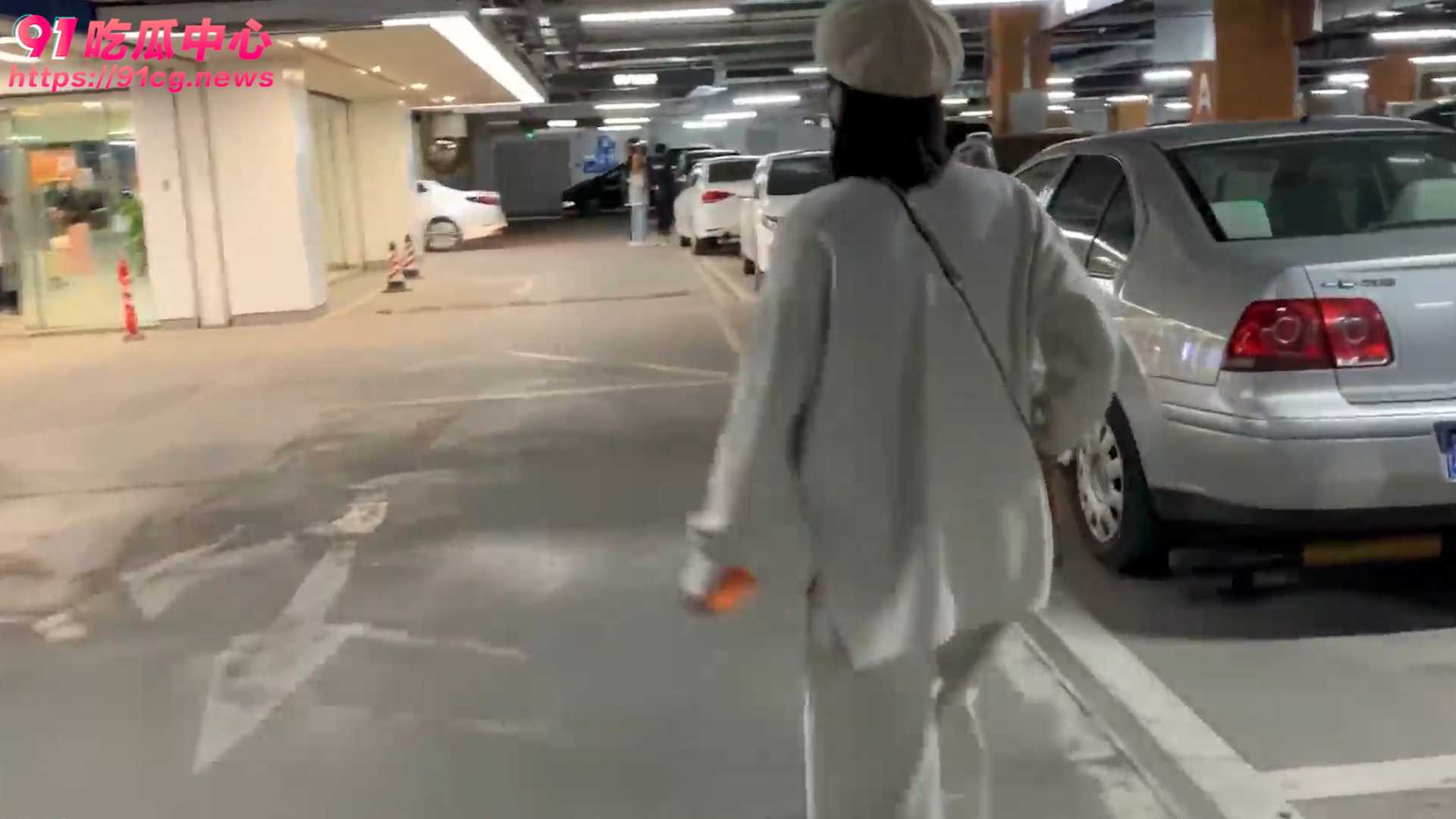 【你好骚啊】逼紧水多会淫叫 02年舞蹈女站立式一字马做爱 你见过吗？