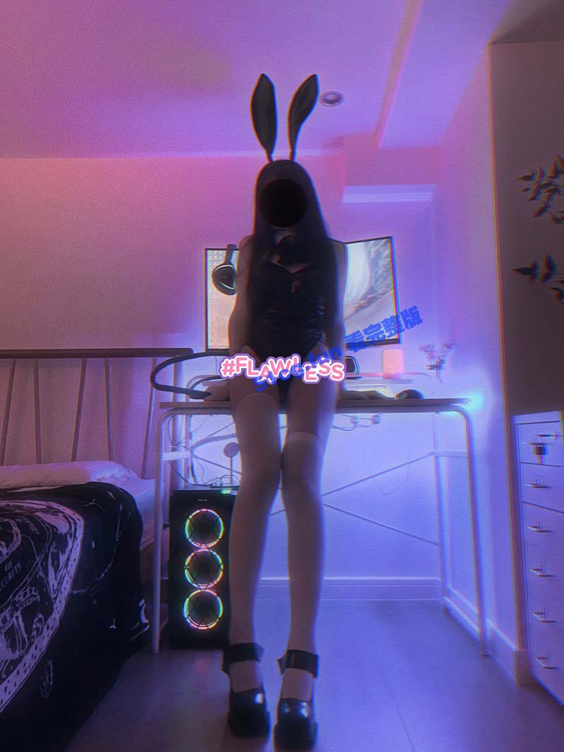 FYhdr7SVUAEb9FV.jpg