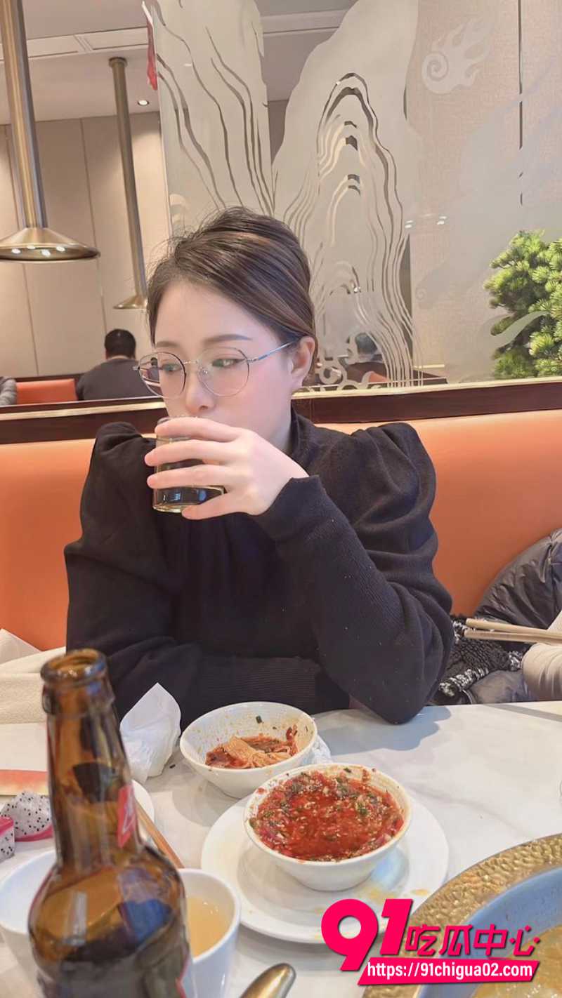 原创绿帽人妻妓女开启快乐之门 大奶老婆约单男狂干喷尿 绿帽老公剃毛舔精全程助攻