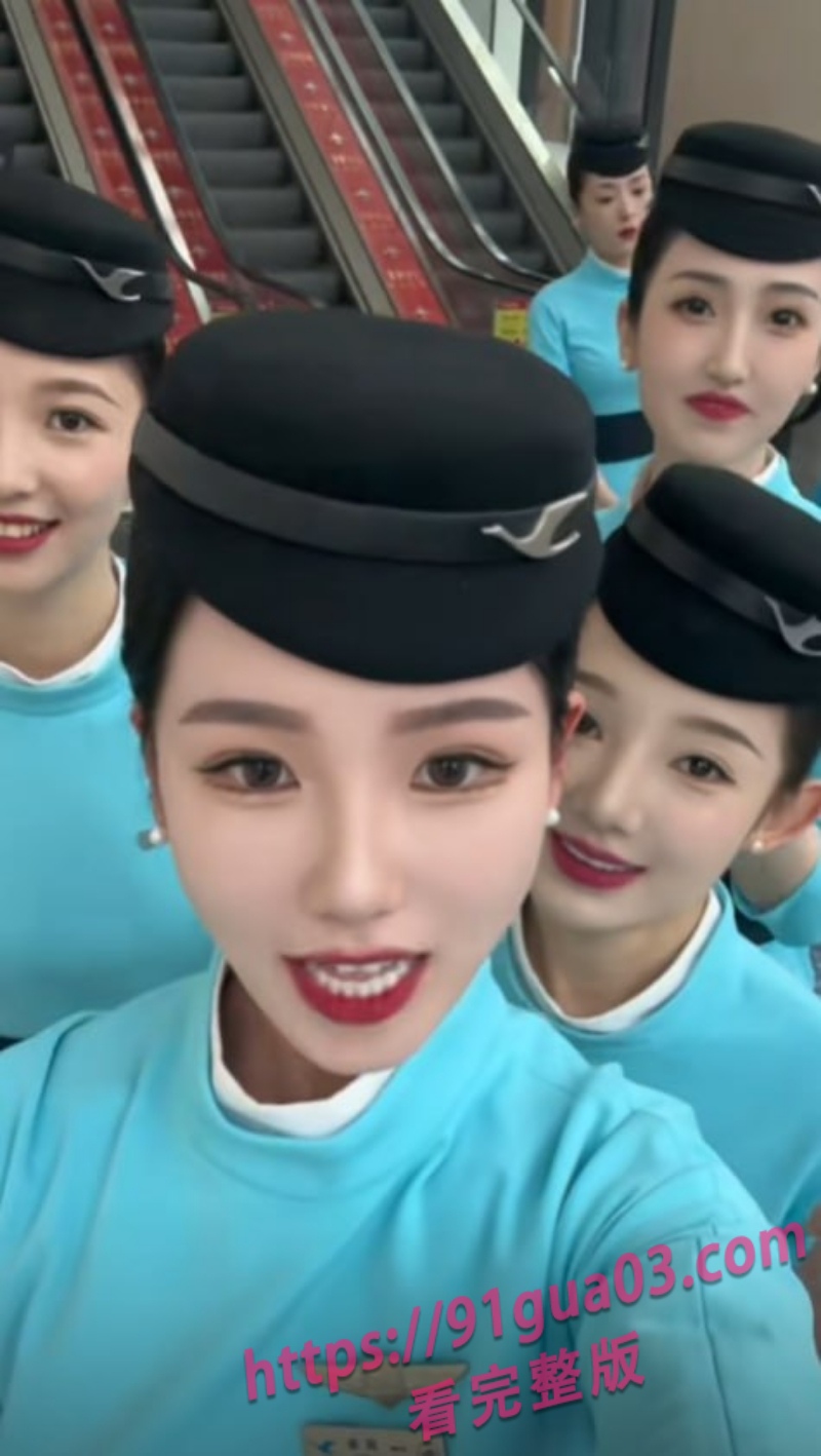 厦门航空空姐2.jpg