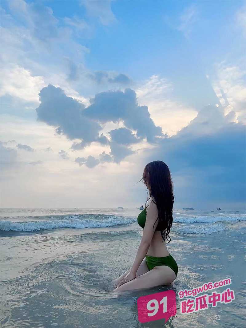吸精女王【淫妻小鑫】巅峰之作 群P内射车轮战！10P令人乍舌 实力堪比岛国女优！ 配图