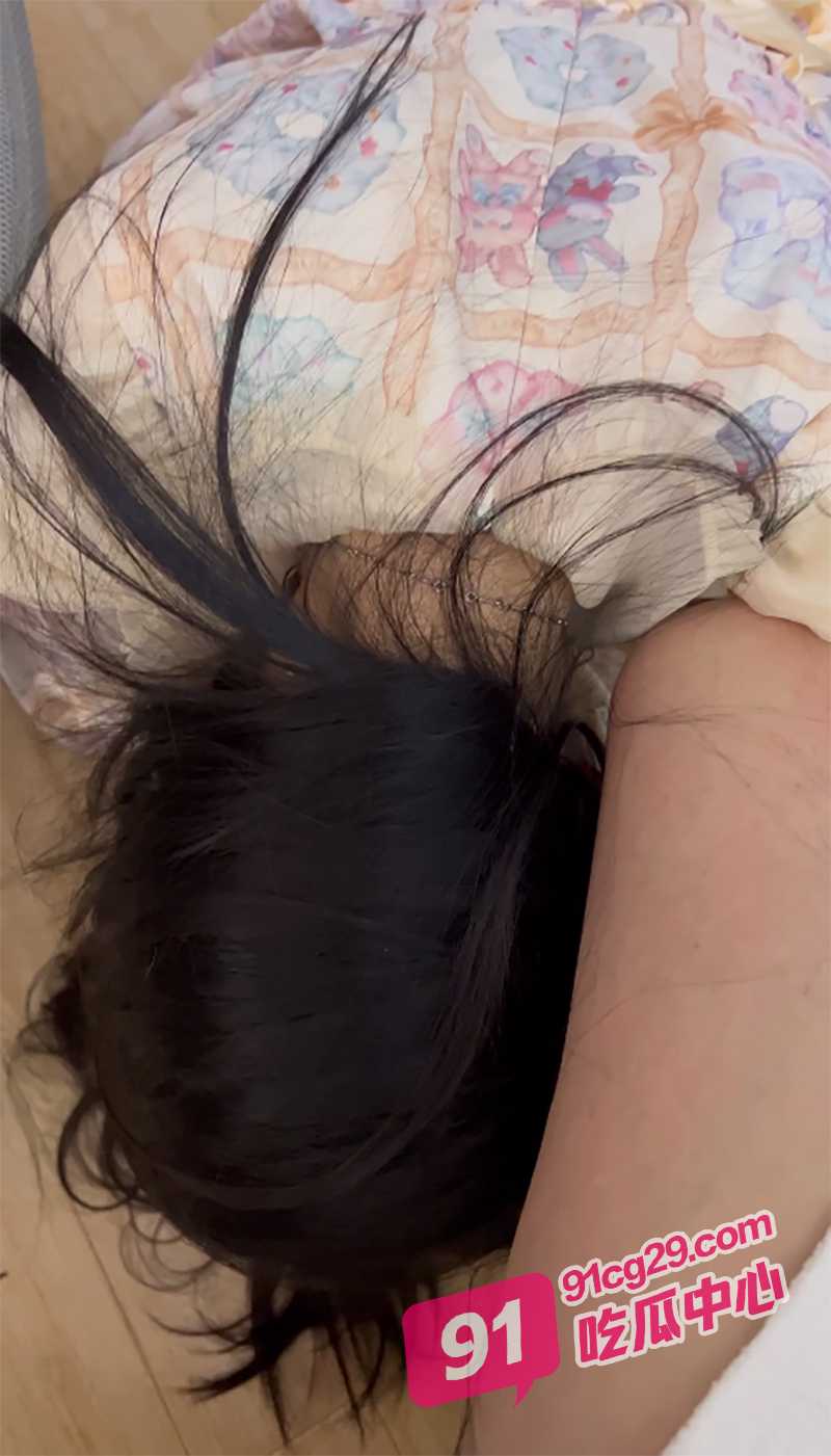 高三妹妹到表哥家寄宿 遭顶级PUA沦陷!羡慕专操嫩逼的博主!
