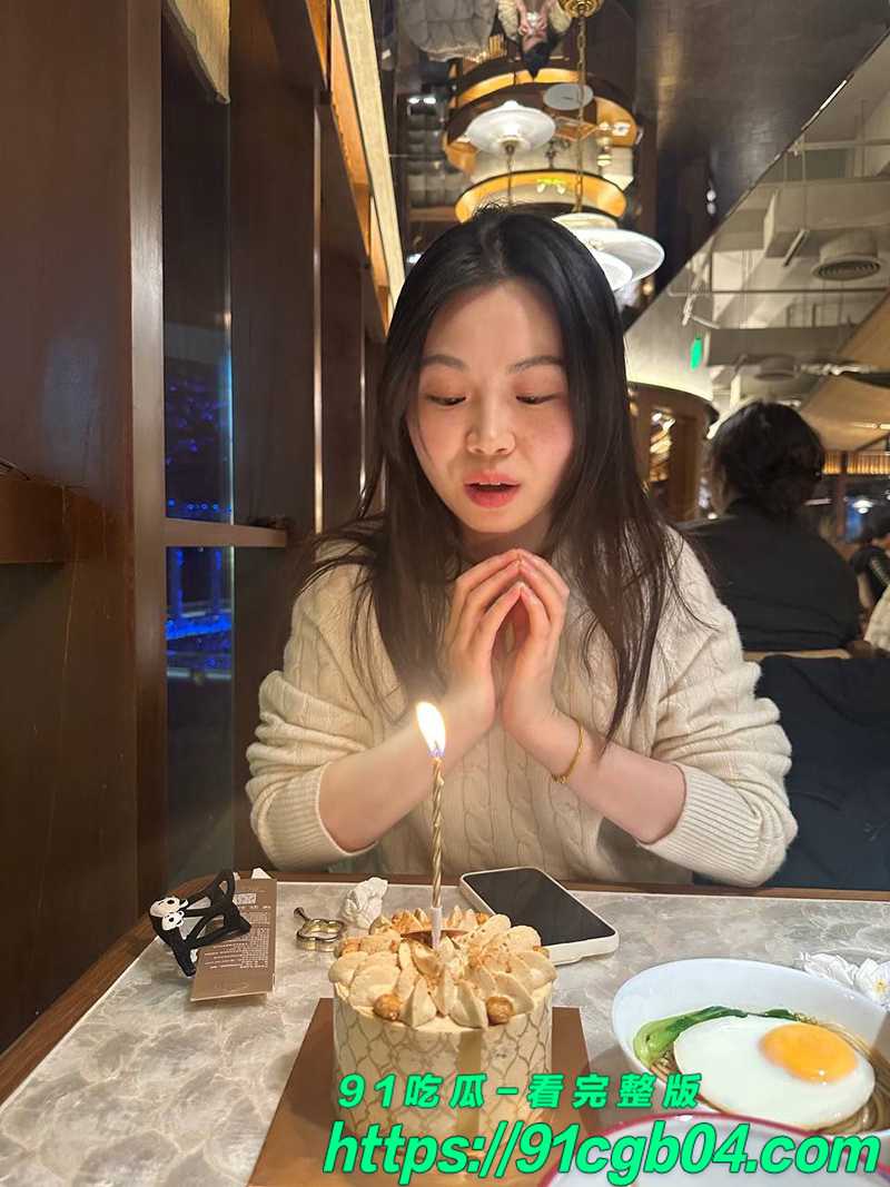河北工业大学博士妹子张艺 黑丝足交做爱视频曝光 学习压力全靠这招释放?