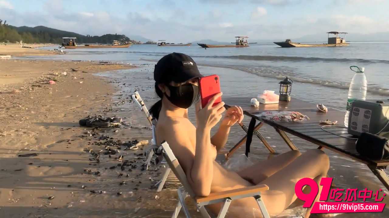 露出博主cikaimoon和闺蜜沙滩全裸6 露出博主cikaimoon和闺蜜沙滩全裸6