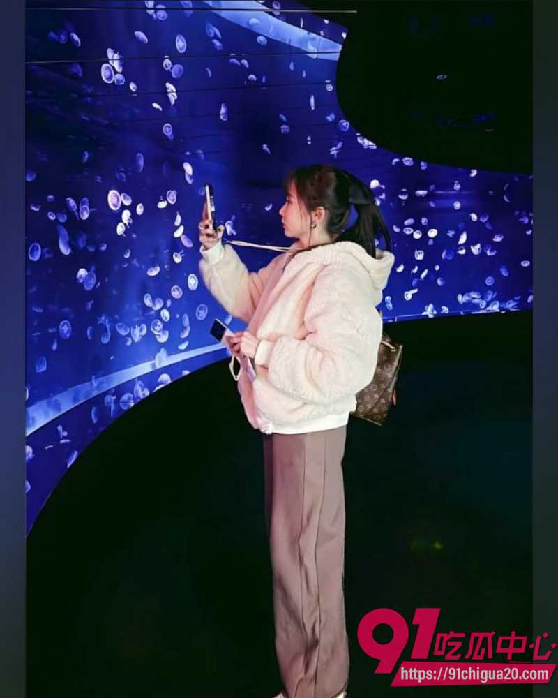 河南网红梁俊鹏 21