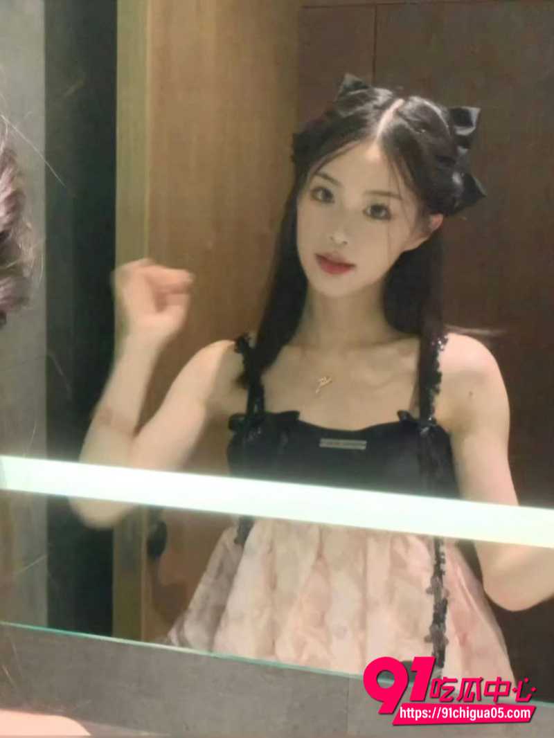 南宁高颜值女大璐璐2