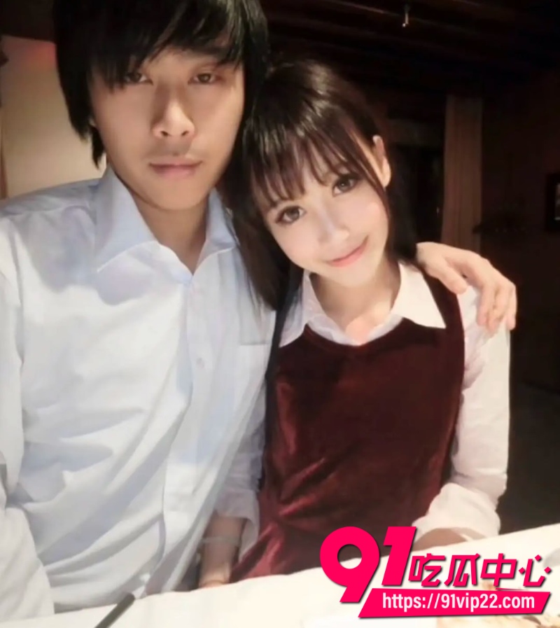 卢本伟牛逼！五五开闪婚女网红巴旦木公主两人在网上高调晒结婚证引来众多网友祝福27