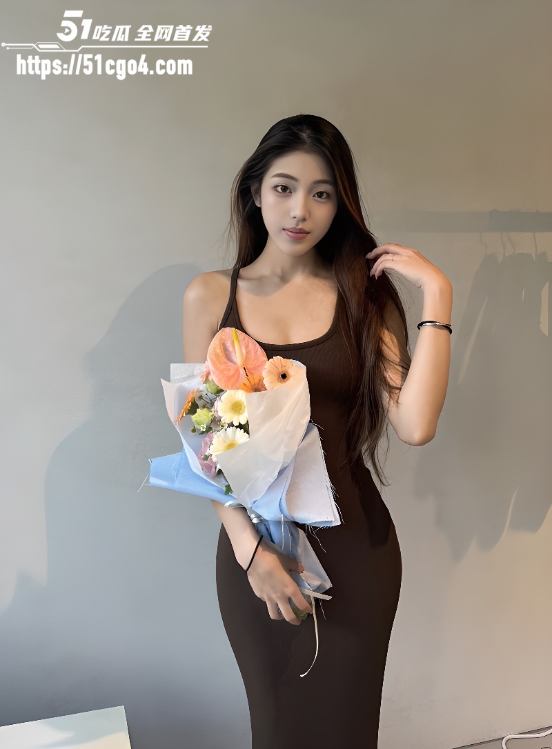 极品高颜值巨乳代言博主晨晨 1