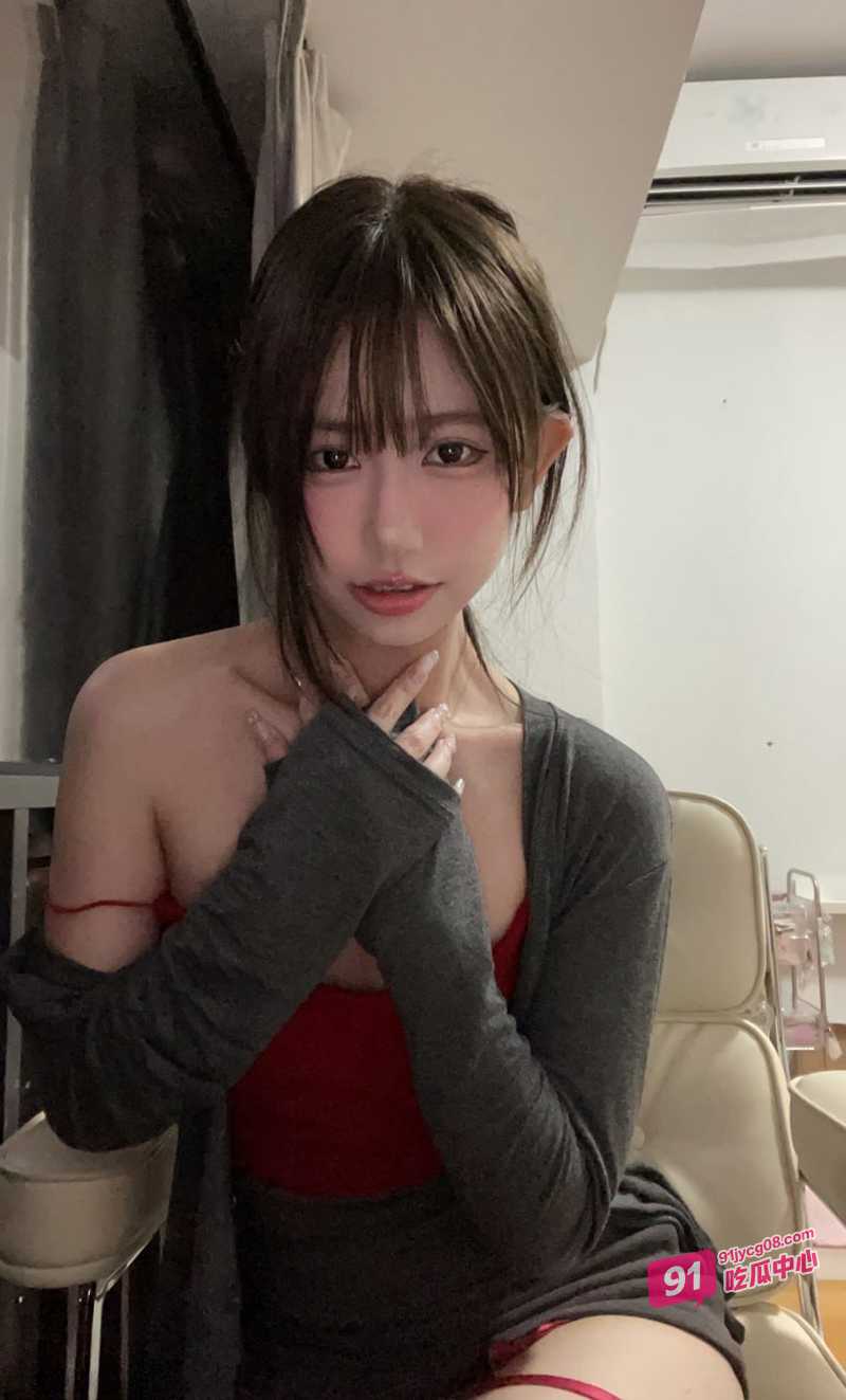 抖音网红宥子私拍泄漏 白玉酥胸令人心神颤抖 人称抖音天花板 ！ 配图7