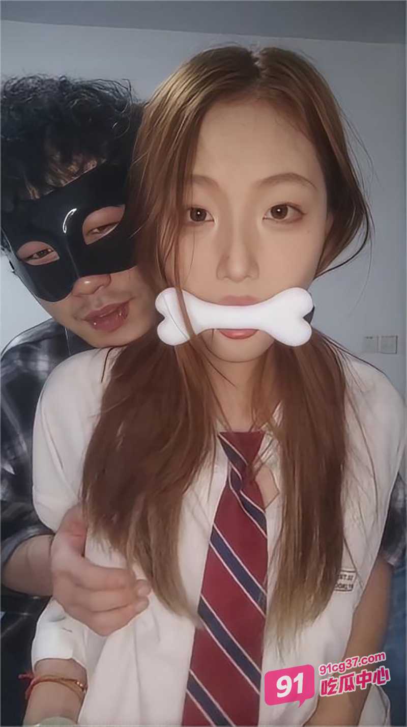 瓜友投稿～探探邂逅反差婊张璐 初见当晚就被调教非常到位！