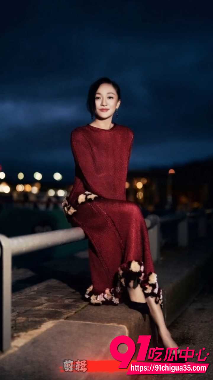 PMV涩涩解说周迅1
