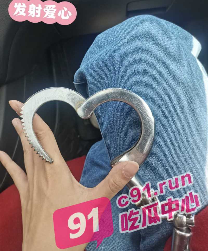 A_10.jpg A_10.jpg