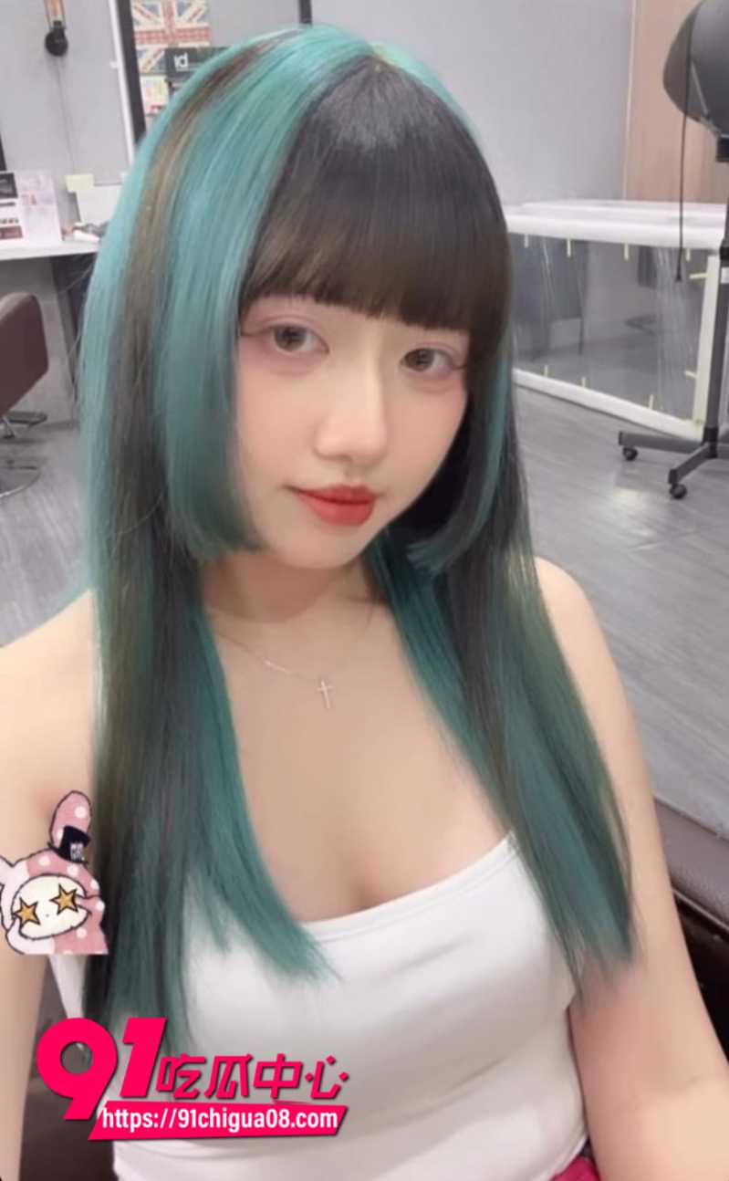 绿发纹身嫩妹被大神在线SM调教1 绿发纹身嫩妹被大神在线SM调教1