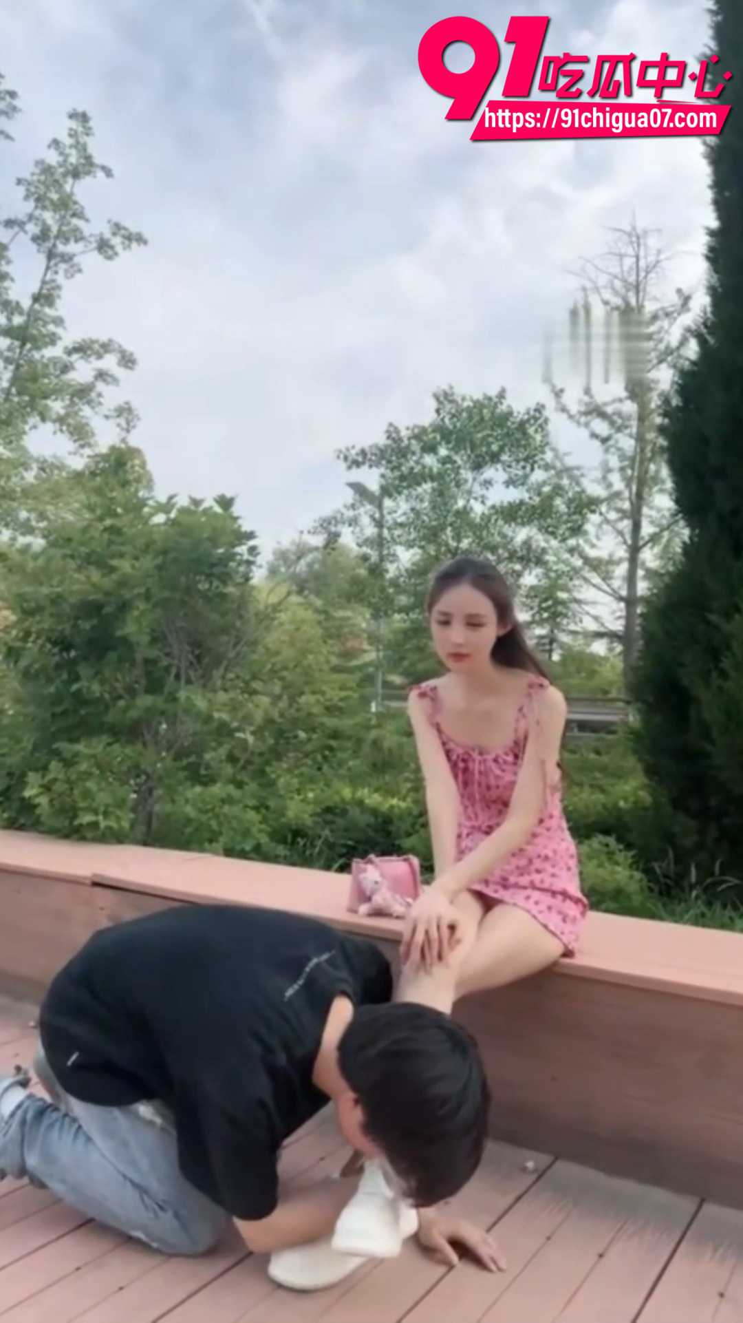 两女联手挑逗小M5