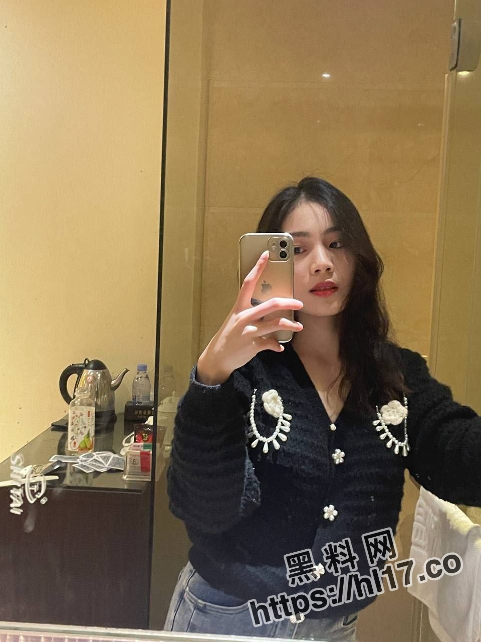 反差前女友的超强性欲被曝光！假雕自慰口交足交等被男主捏奶操爆！