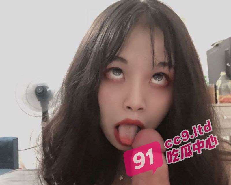 精神小妹的肉欲世界!一碗麻辣烫便可后入爆操 小哥性福的那几天!