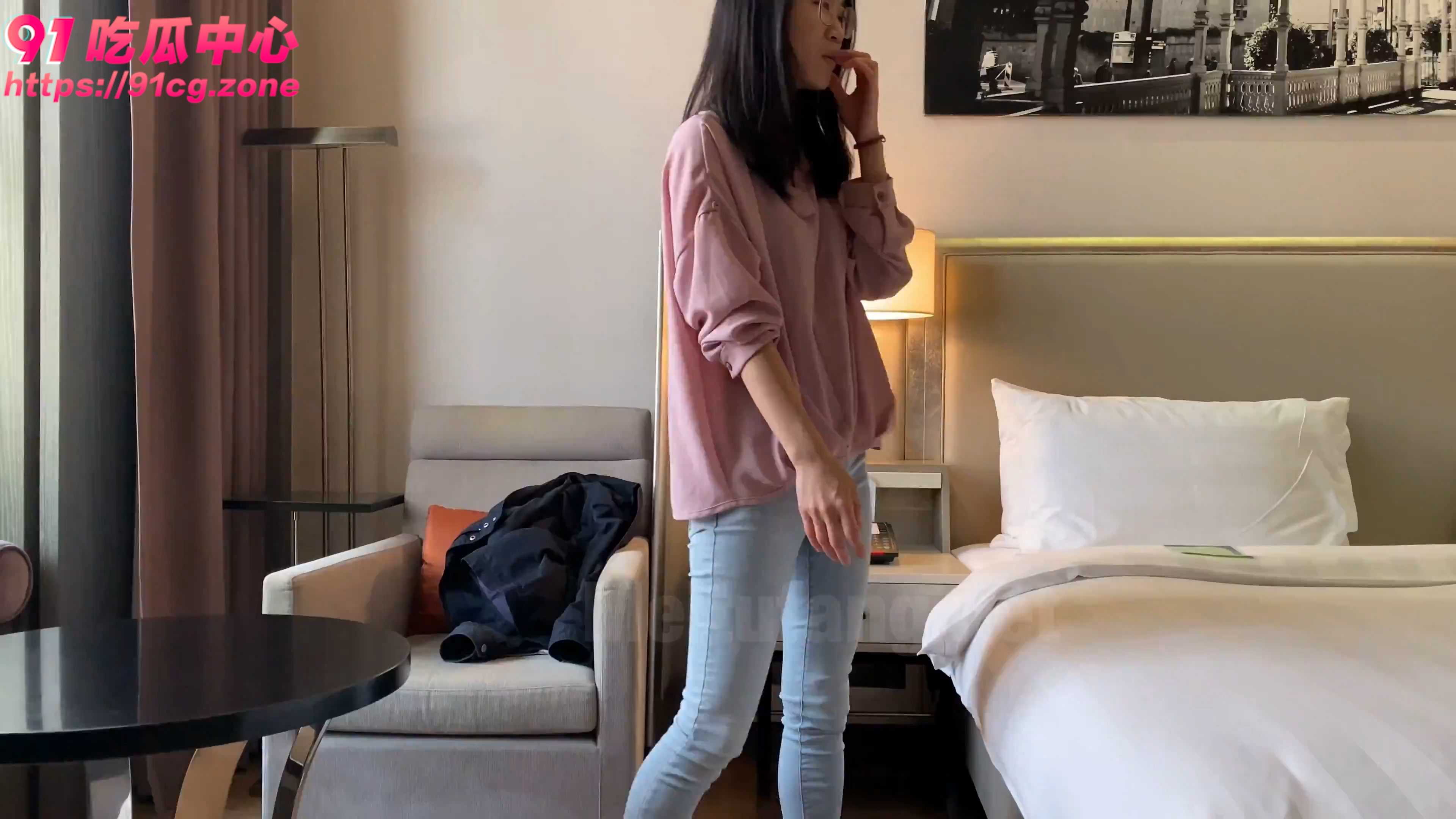 【极度反差重磅泄密】诊所良家人妻私下的小秘密！