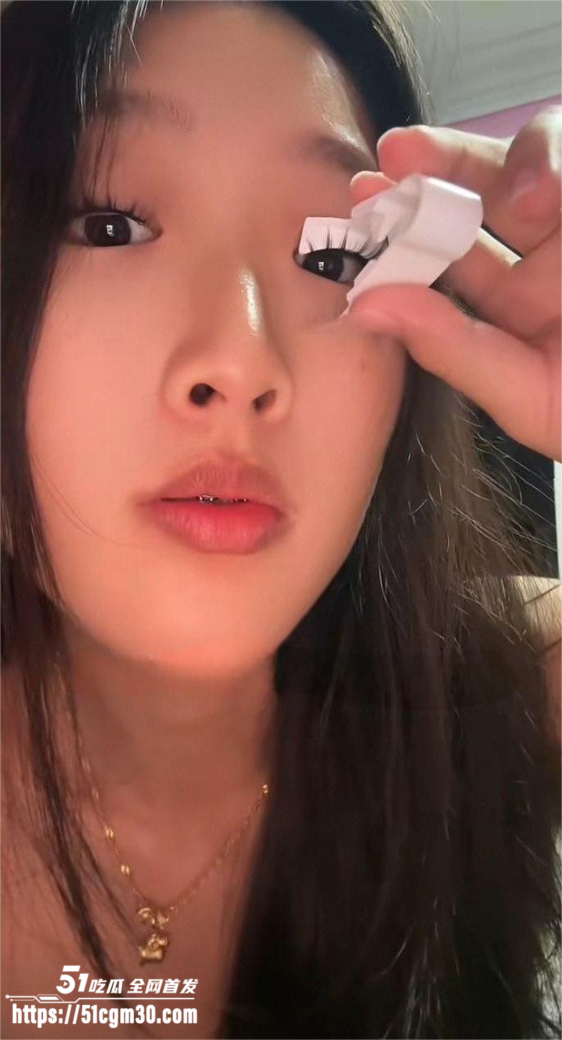网友投稿闷骚前女友私密日常 3